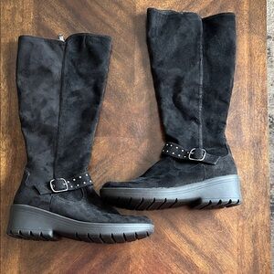 Bzees tall black faux suede stretch boots size 10 Wide